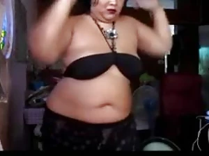 Chubby well done Hindi woman dazzles adorably